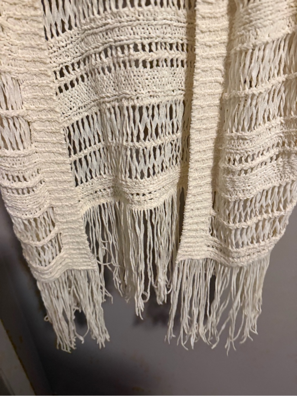 American Eagle Crochet Knit Oversized Fringe boho Cover Up Cardigan M - Picture 4 of 6